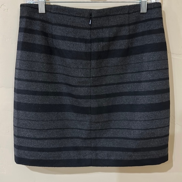Banana Republic Wool Blend Gray/Black Skirt Sz 6 - Picture 5 of 11